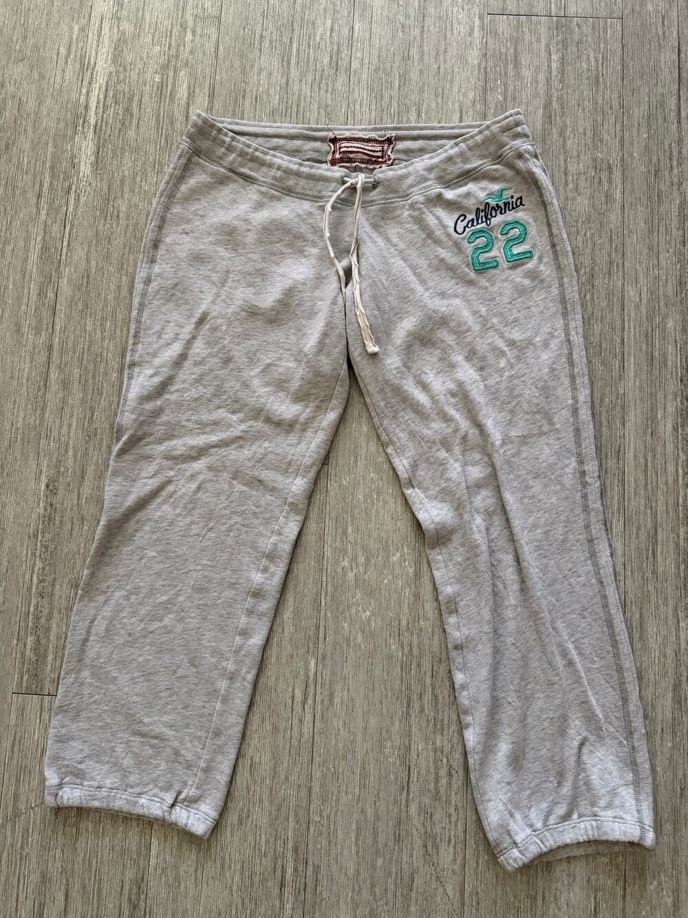Vintage Y2k Hollister Logo Capri Sweatpants